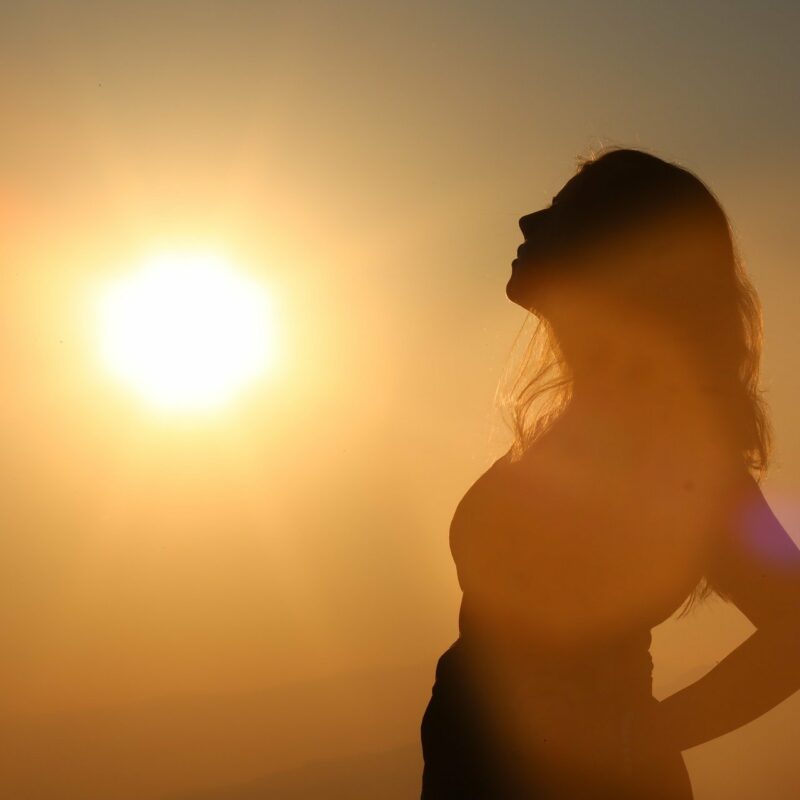 Hoe lang moet je in de zon zitten om genoeg vitamine D aan te maken?